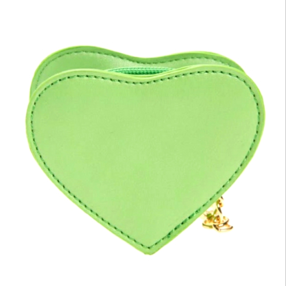 bp Heart shaped pouch in green change purse air buds mini